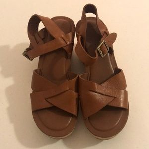 Kork-Ease Ava